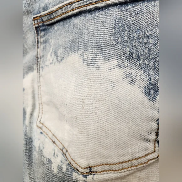 Crysp Denim Distressed Slim Straight Leg Jeans w/ Zipper Pocket Accents - Picture 6 of 9